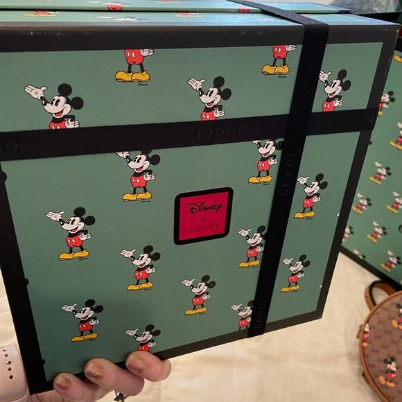 Gucci x Disney Circle Backpack Bag Purse NEW in box + shopping bag - Picture 7 of 14